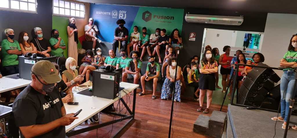 Río de Janeiro: jóvenes aprenden videojuegos, inglés y streaming para conseguir&nbsp;trabajo